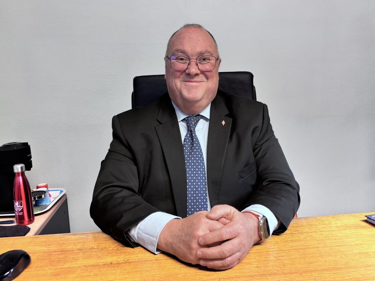 Démocratie locale: Xavier Caris renouvelle son engagement