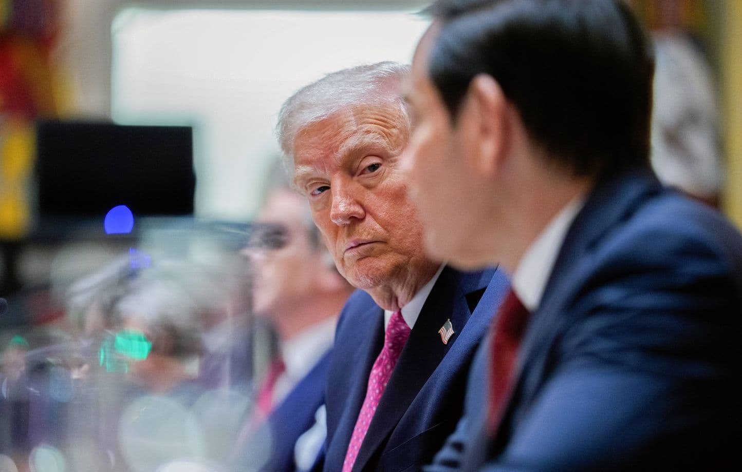 Ukraine : négociations de paix et escalade militaire