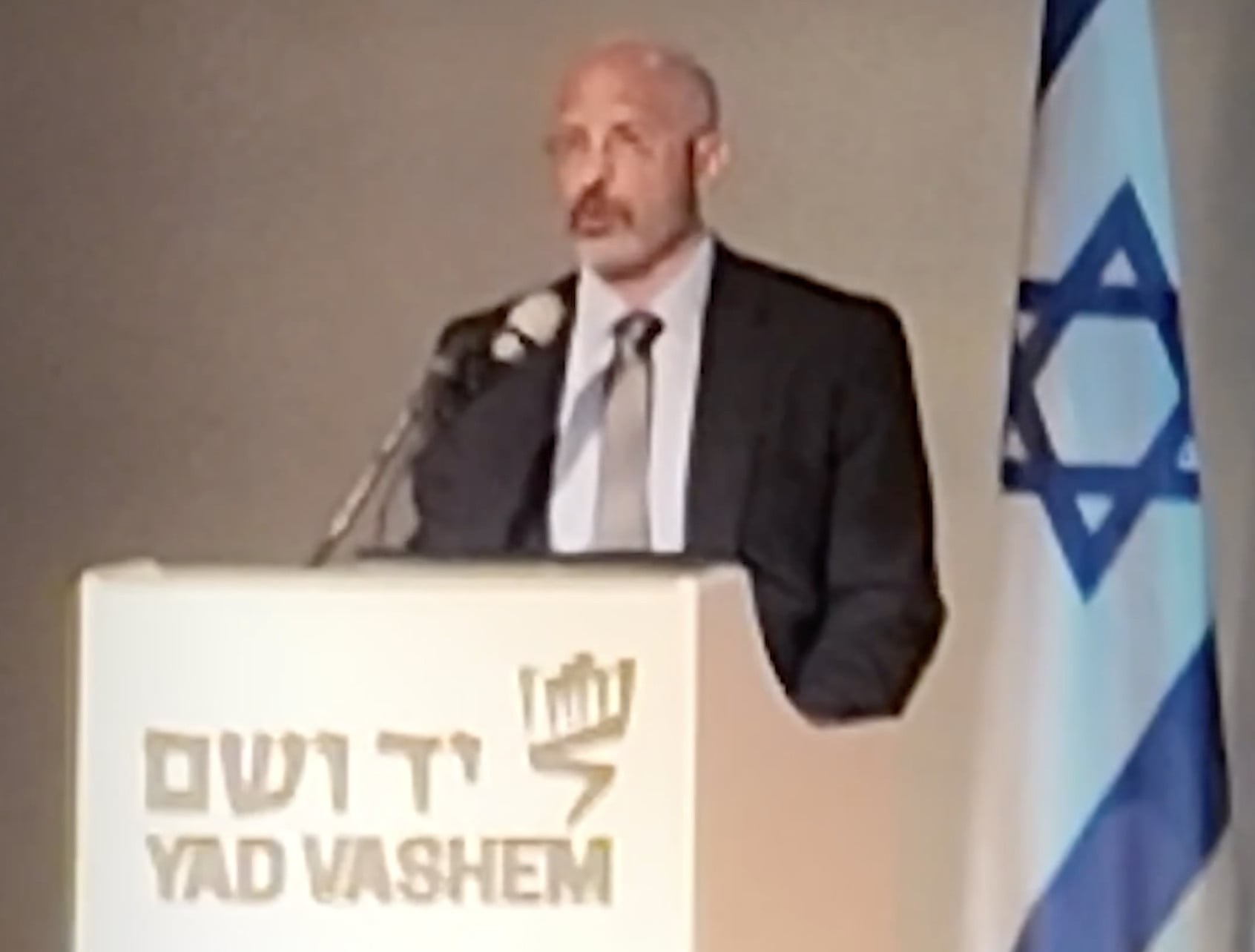 Quand un fils de la mémoire rappelle à l’Amérique ses devoirs envers Israël